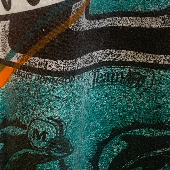 Vintage 90s single stitch Miami dolphins aop graphic shirt - Picture 6 of 6